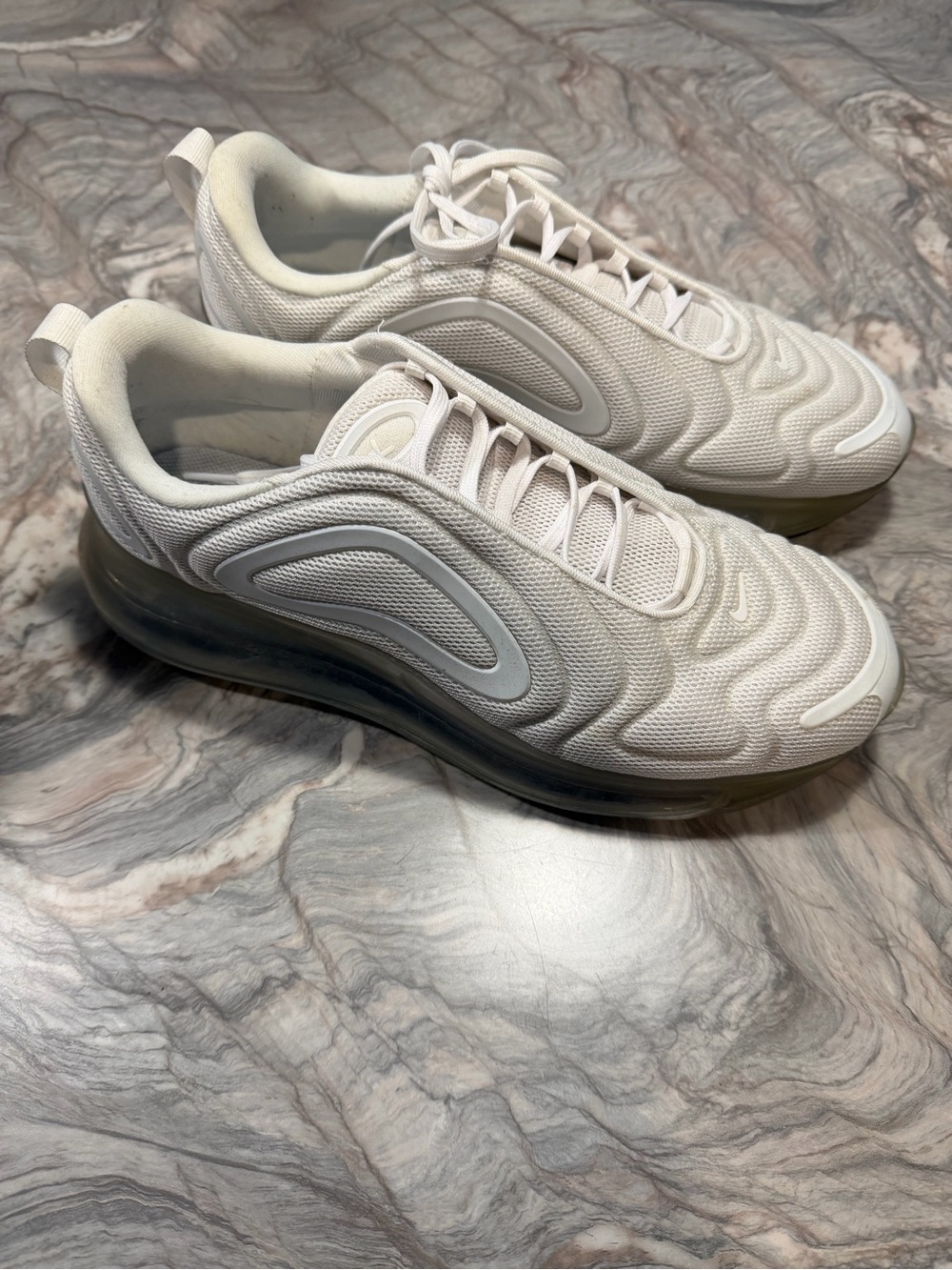 Nike Air Max 720 Triple White size 10.5 Men’s AO2924-100